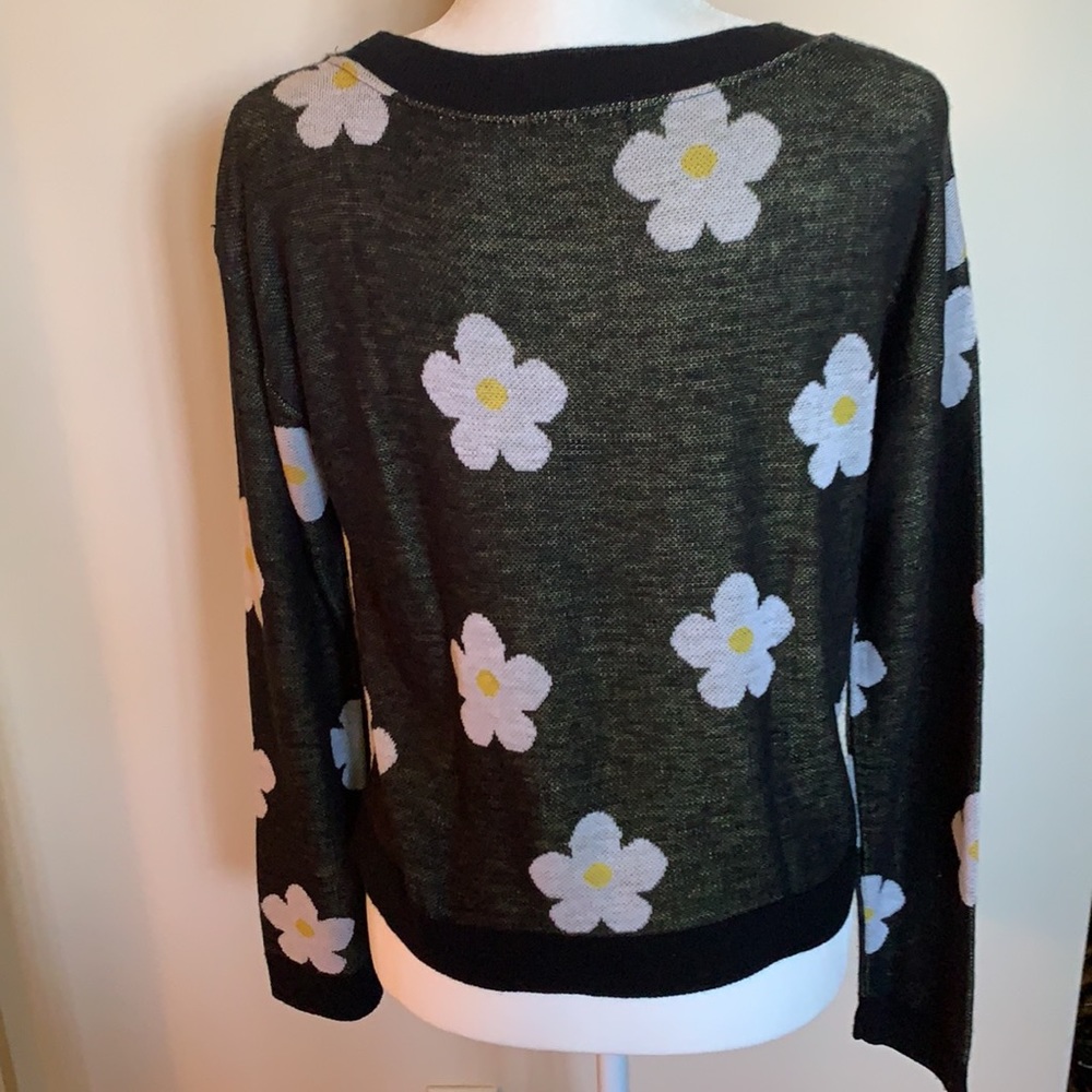 Sweater - Picture 2 of 5